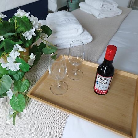 Apartamento Plumaria Málaga Esterno foto
