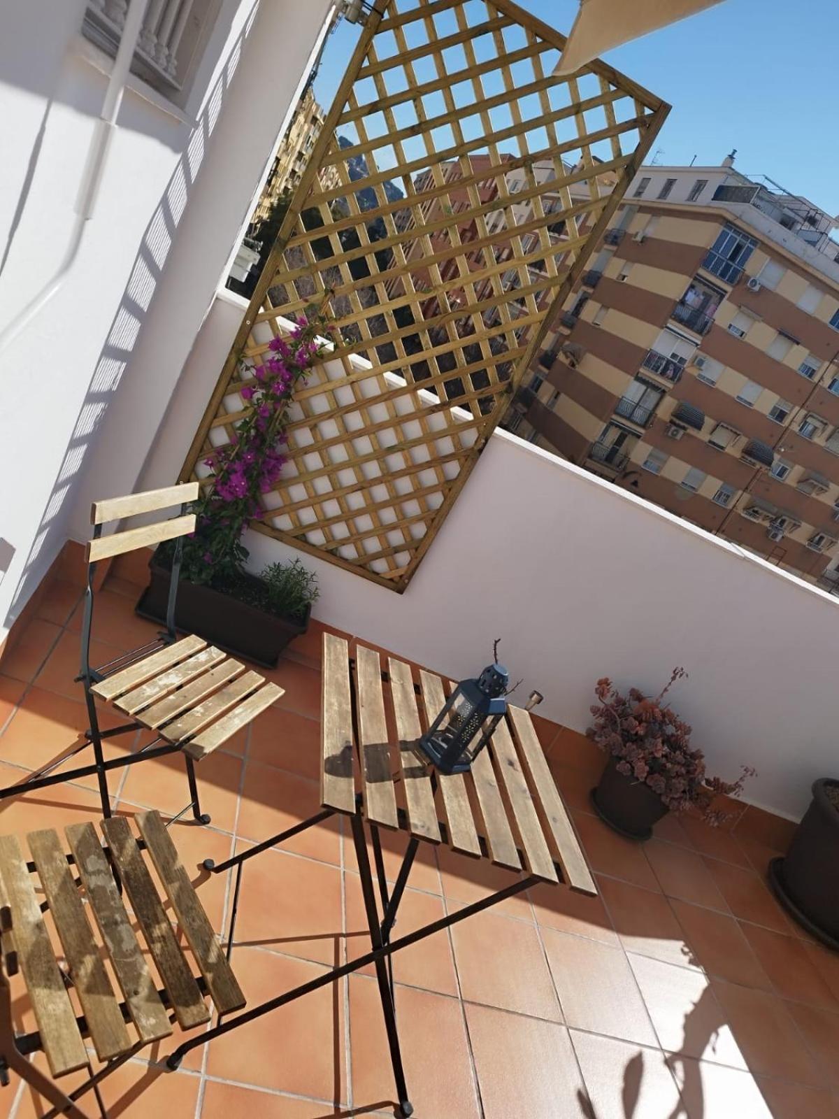 Apartamento Plumaria Málaga Esterno foto